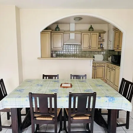 T3 Avec Terrasse Et Piscine, 4 Couchages, Proche Centre-ville - - Fr-1-495-18 Apartment *
